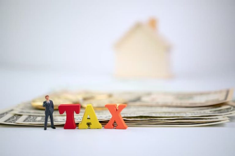 Qué impuestos se deben pagar al vender una casa